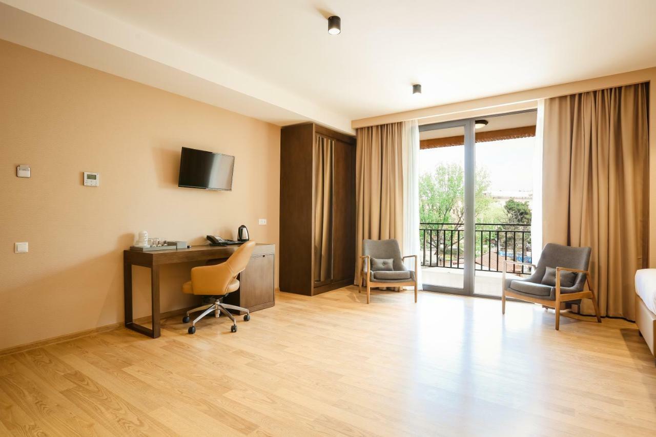 Elisi By Gtm Otel Tiflis Dış mekan fotoğraf